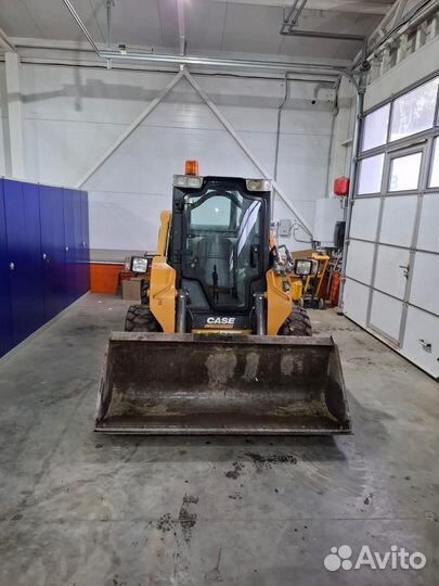 Мини-погрузчик Case SV250, 2019