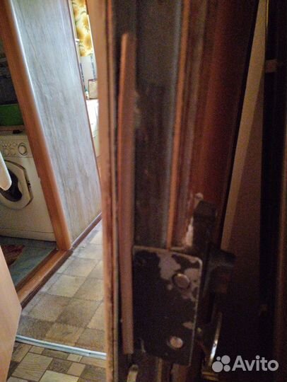 Железная металлическая дверь бу