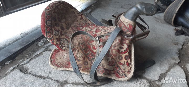 Седло для лошади