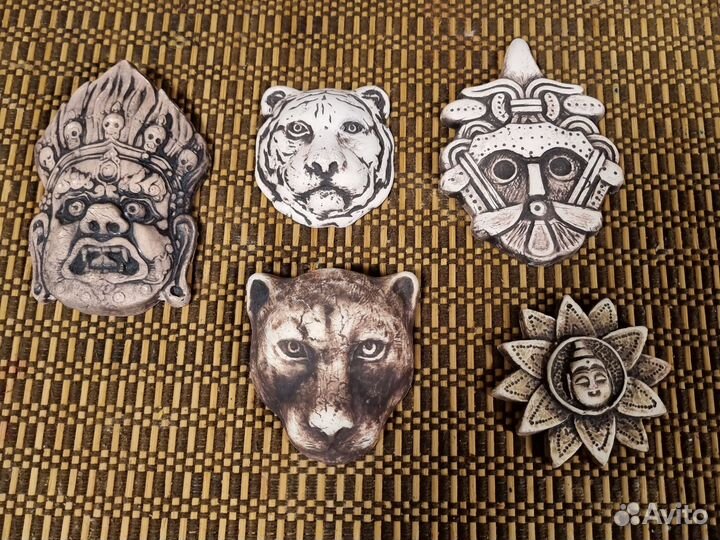 Керамические маски и фигурки