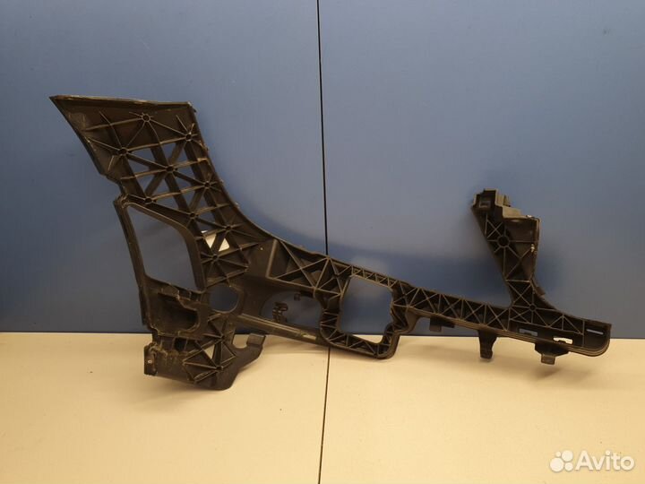 Кронштейн бампера переднего левый Mercedes C-klasse W204 2007-2015