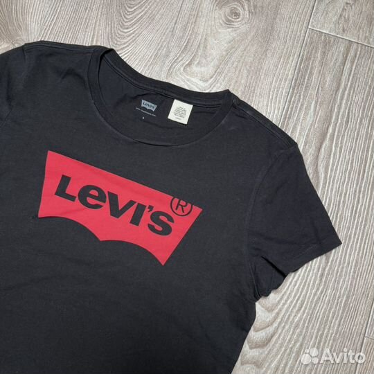 Футболка Levis