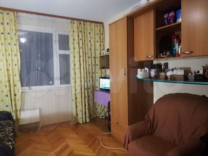 Комната 14 м² в 4-к., 2/22 эт.