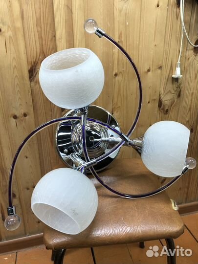 Светильник потолочьный