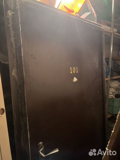 Дверь входная железная бу