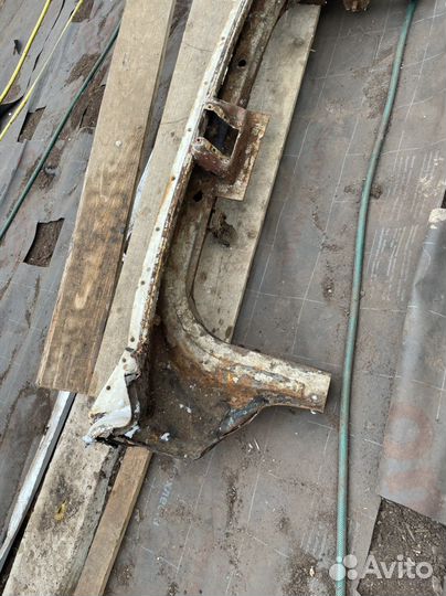 Газ 21 панель зодка багажника в сборе