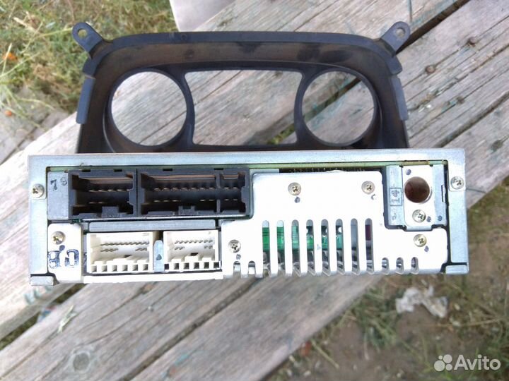 Магнитолла родная от Nissan Almera 2001года