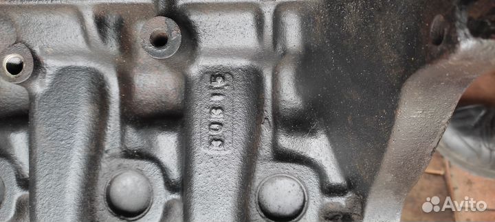 Блок двигателят1HDT