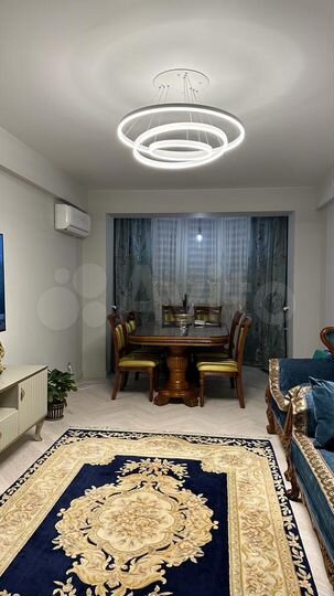 4-к. квартира, 100 м², 2/10 эт.