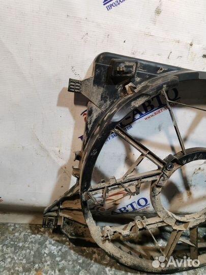 Диффузор вентилятора Ford Focus II рестайлинг (200