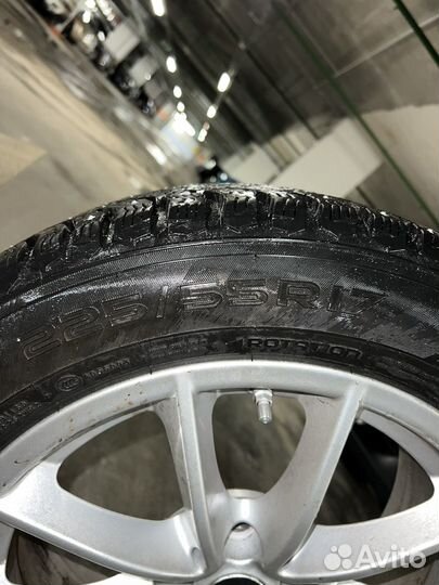 Nokian Tyres Hakkapeliitta 9 225/55 R17