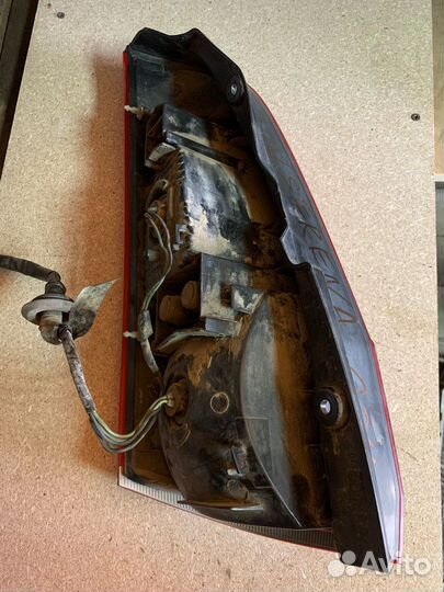 Фонарь задний Nissan Serena C24