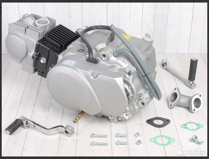Двигатель YX125 кубов (новый) питбайк