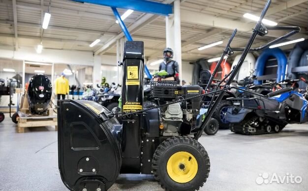 Снегоуборщик Champion 656 ST