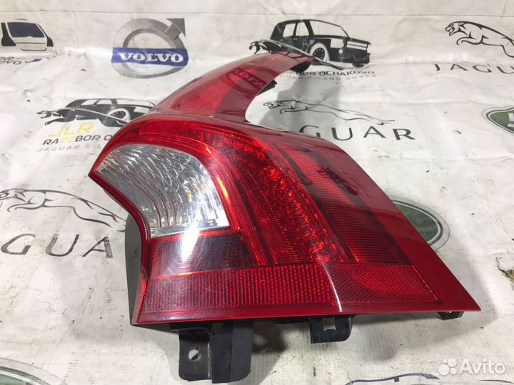 Фонарь задний правый Volvo V60