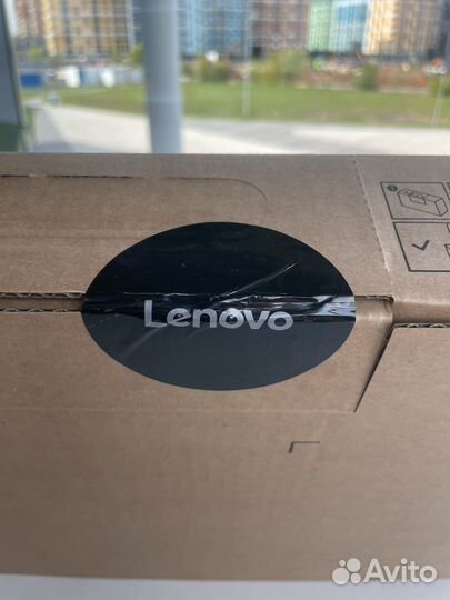 Lenovo 15,6 i3 8 ядер 8gb 256gb RU Новый
