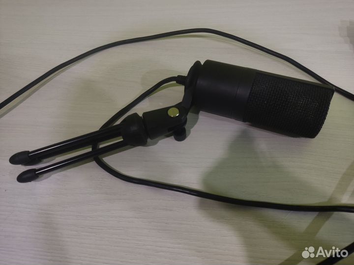 Конденсаторный микрофон Fifine K669