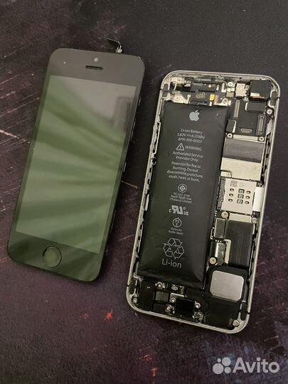 iPhone SE, 32 ГБ