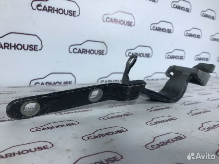 Петля багажника правая Audi A7 4G 3.0 tfsi CGW