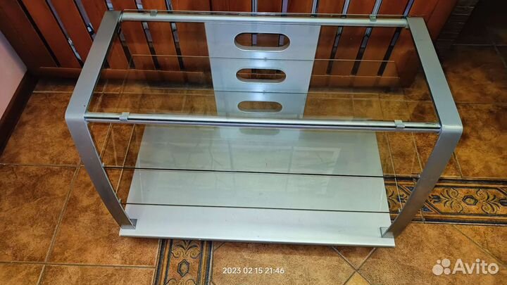 Стеклянная тумба под тв