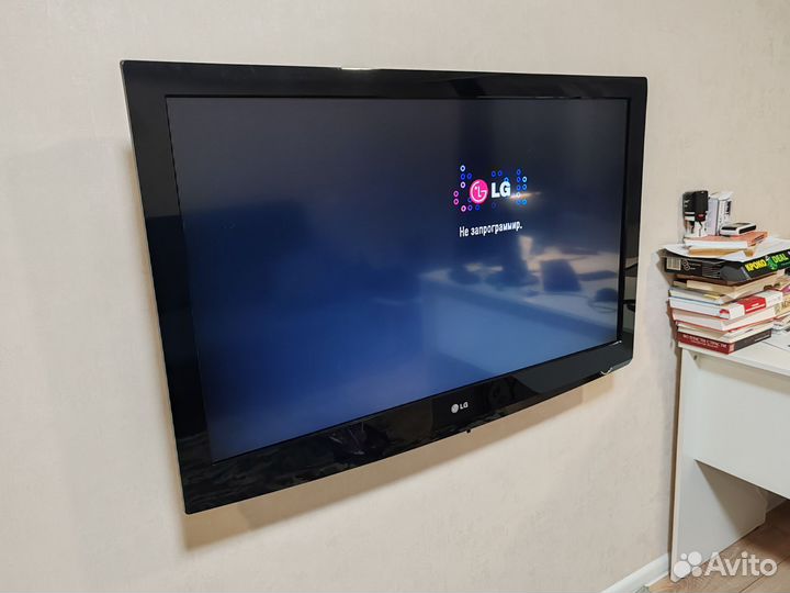 Телевизор LG 42 дюйма