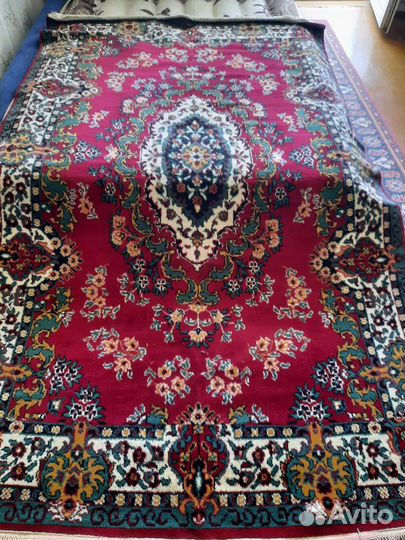 Ковер шерстяной новый 2.5 на 1.5