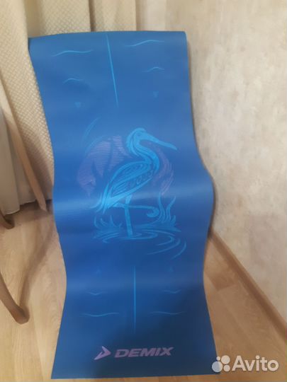 Коврик для йоги и фитнеса demix