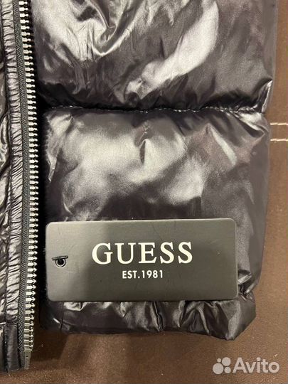 Пуховик Guess