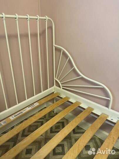 Кровать IKEA