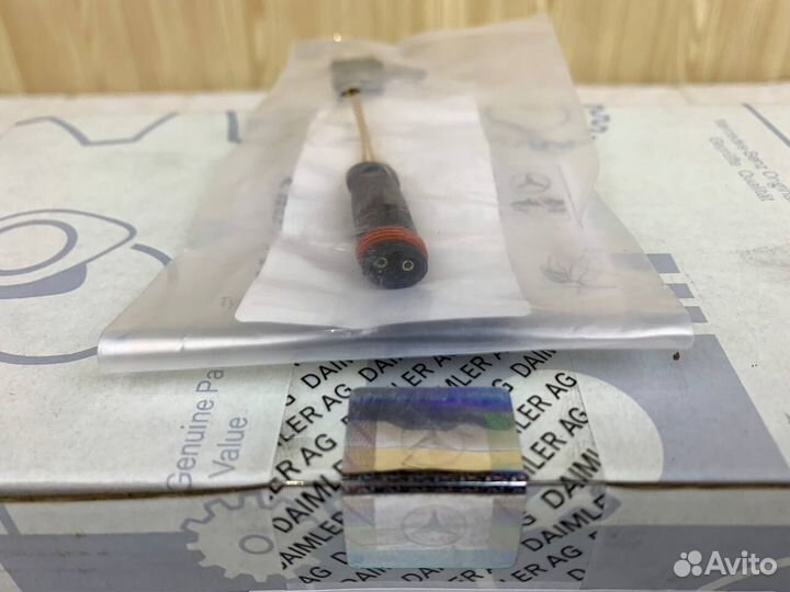 Датчик износа колодок Mercedes A2115401717