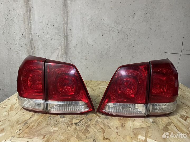 Фонари Toyota land cruiser 200