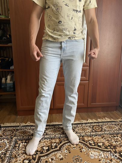 Джинсы мужские