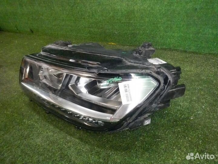 Фара левая Volkswagen Tiguan
