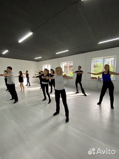 Сдам Танцевальные залы в аренду центр