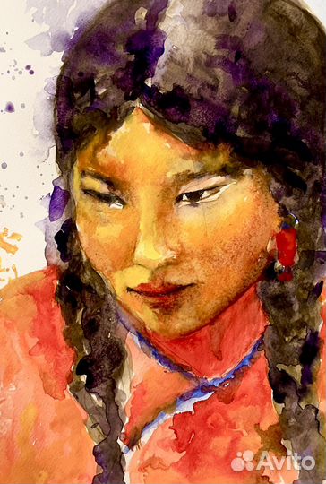 Девушка с косами