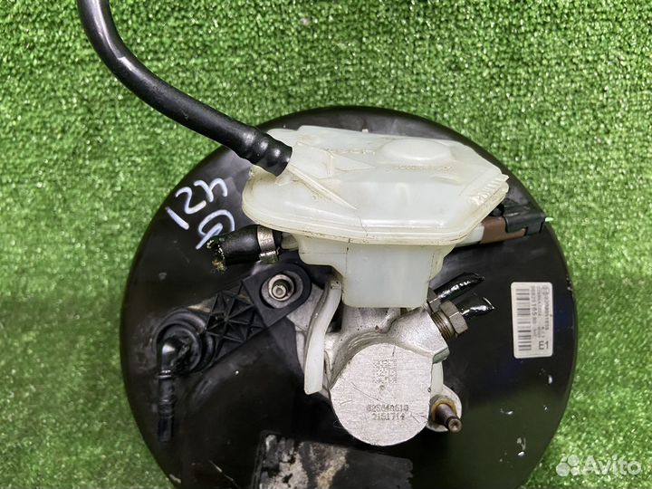 Вакуумный усилитель тормозов Peugeot 308