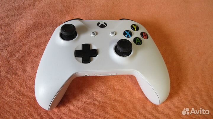 Приставка Xbox One S