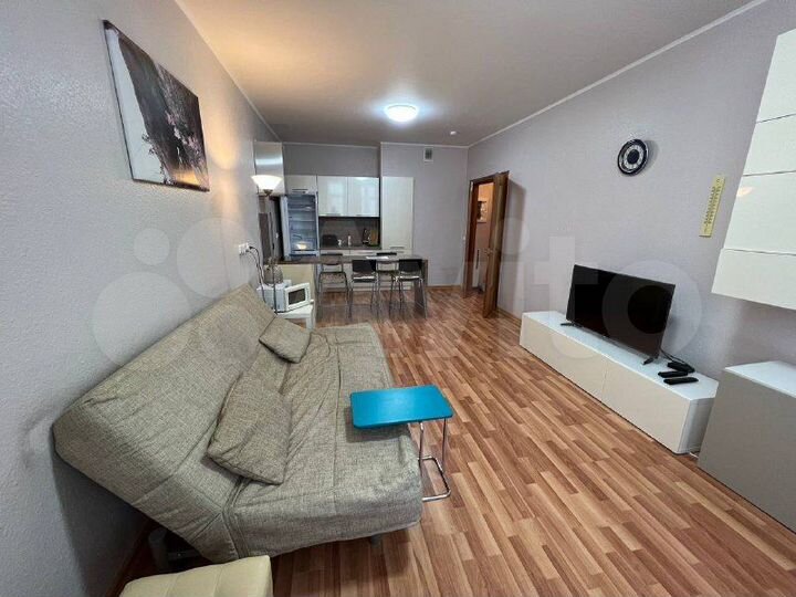 2-к. квартира, 55 м², 17/30 эт.