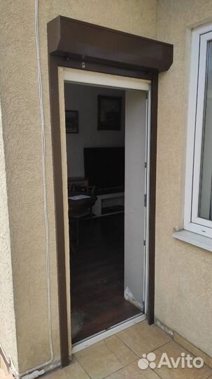 Защитные рольставни на двери