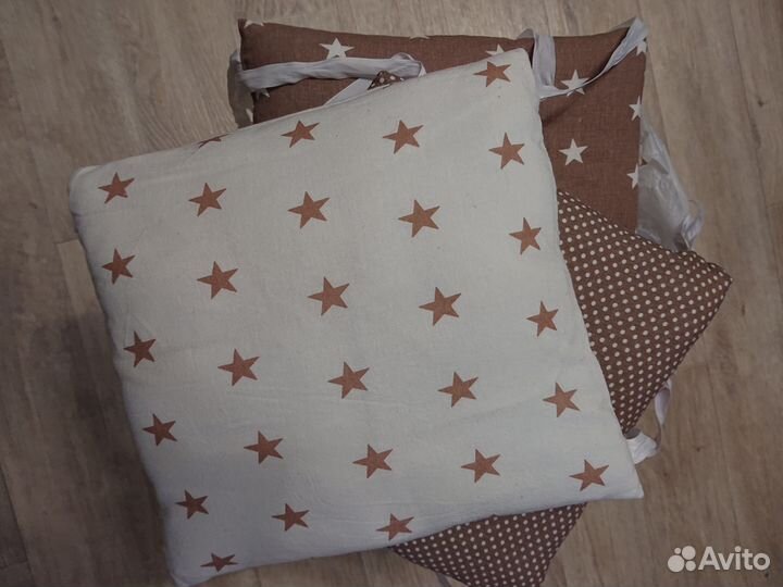 Бортики в кроватку