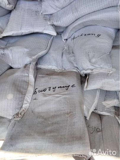 Мешки удобрения (биогумуса) объемом 25л