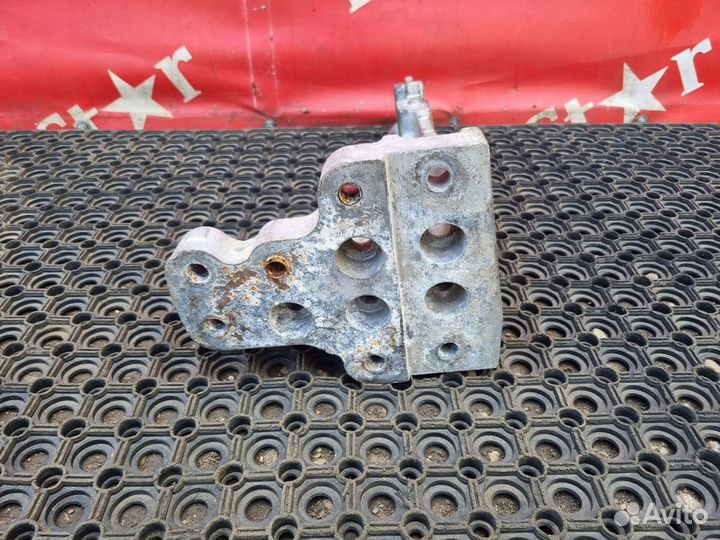 Кронштейн глушителя Renault T