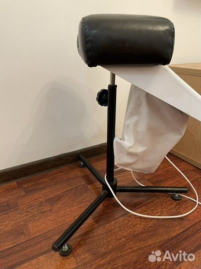 Вытяжка пылесос для педикюра и маникюра