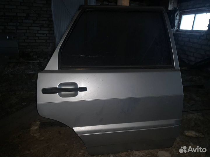 Задние двери на ваз 2104