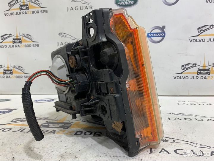 Фара правая галогенная Land Rover Discovery 3