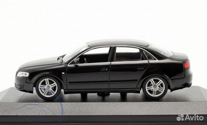 Audi A4 2004 черный Новинка Minichamps 1:43 Yu-Ra