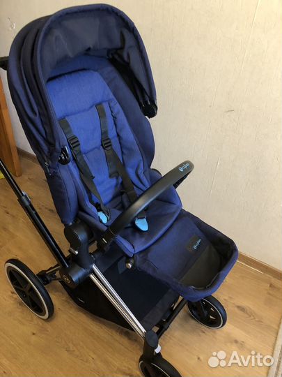 Продается детская коляска cybex