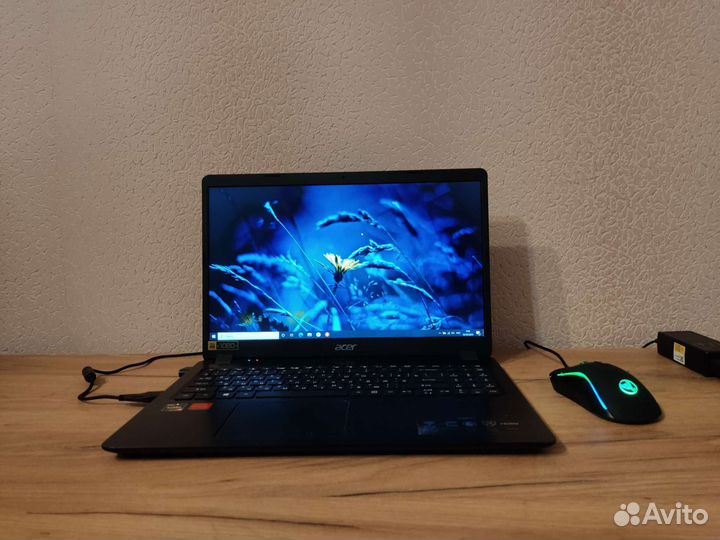 Ноутбук Acer / Ryzen 5 3500U/8GB/SSD 500GB