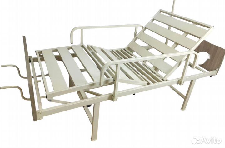 Медицинская кровать для лежачих больных