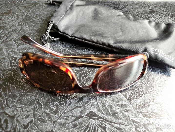 Солнцезащитные очки женские